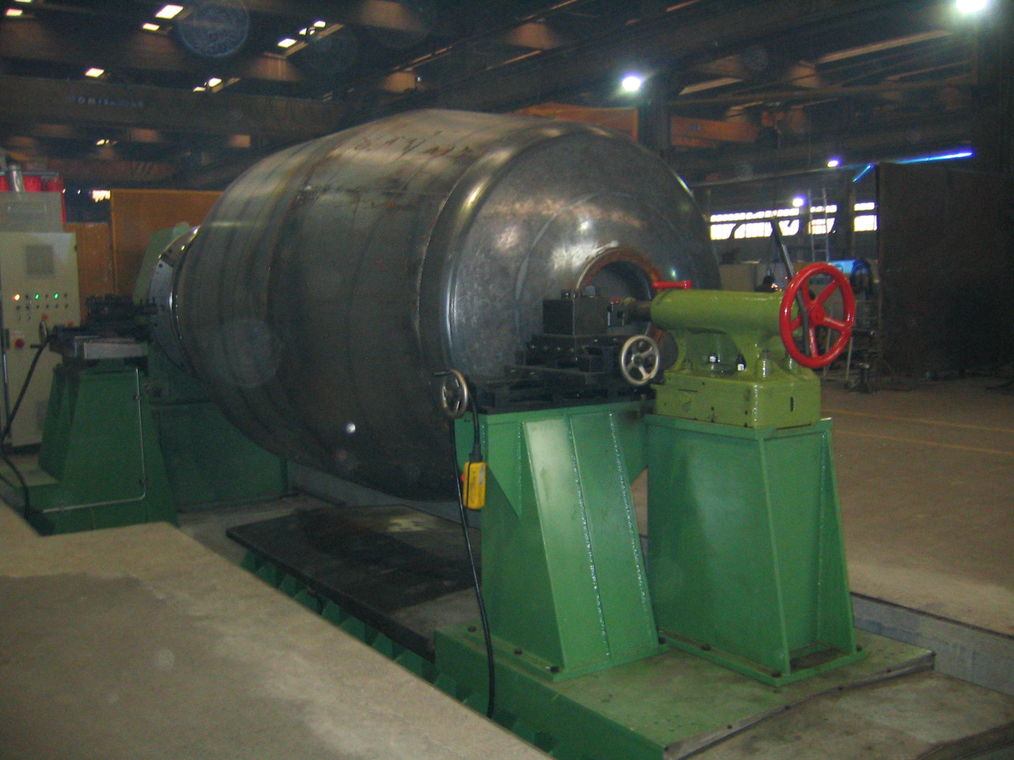 Sviluppo e montaggio meccanico di macchine speciali industriali